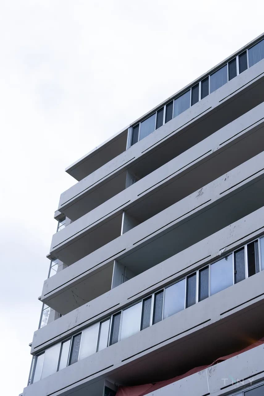 A photograph from the Architecture collection. Architecture photo 14 of 38.