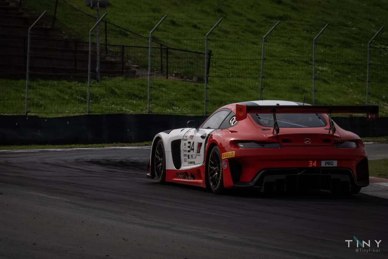 Motorsport photography from the Racing collection. Racing photo 6 of 34.