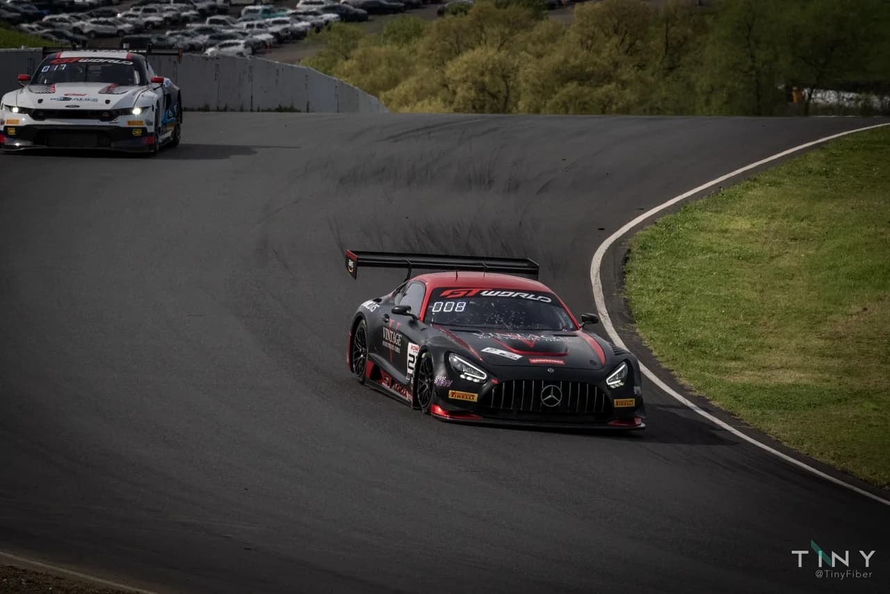 Motorsport photography from the Racing collection. Racing photo 11 of 34.